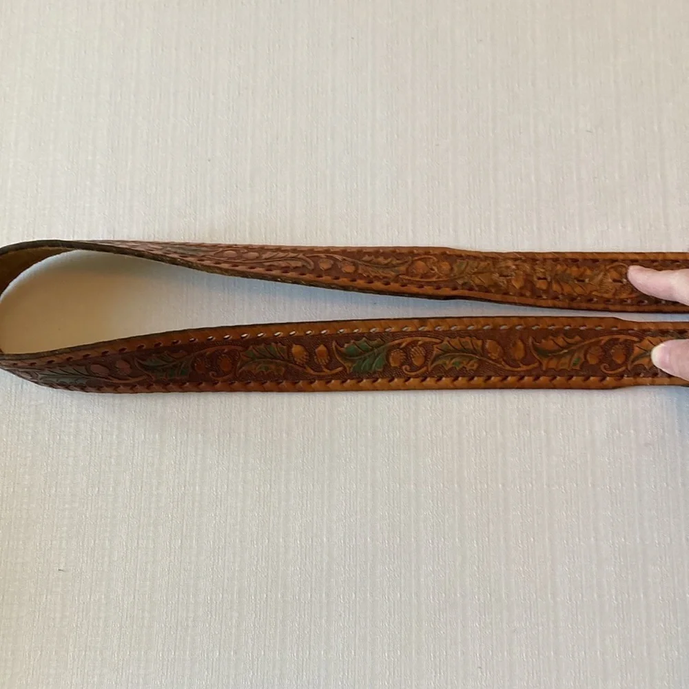 Brown‎ Leather Tooled Belt Acorn Leaf Design with Green Accents Size 34